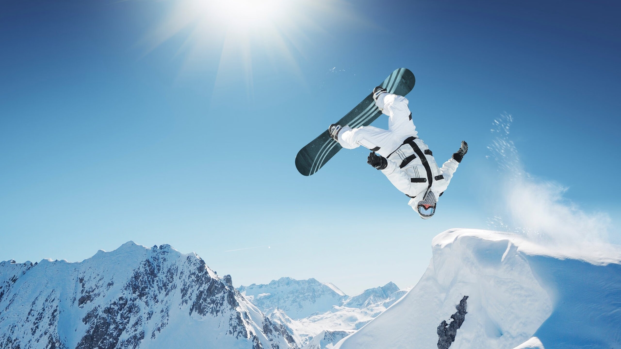 德甲积分榜：拜仁领跑多特紧Follow，争夺激烈，德甲 积分